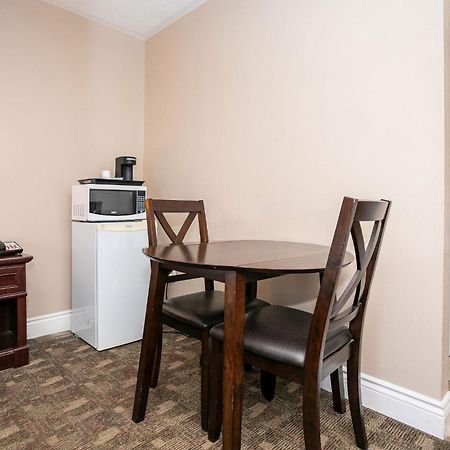 Canadas Best Value Inn & Suites-Charlottetown Exterior foto